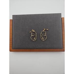 Gold Tone Abstract Face Dangle Drop Earrings Wire Work Artsy Picasso Style